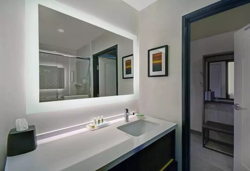 Hotelli Holiday Inn Grand Rapids North   Walker, An Ihg