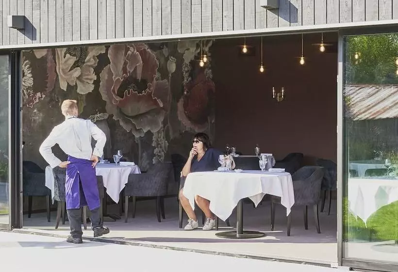 Hotelli Maison Tiegezh