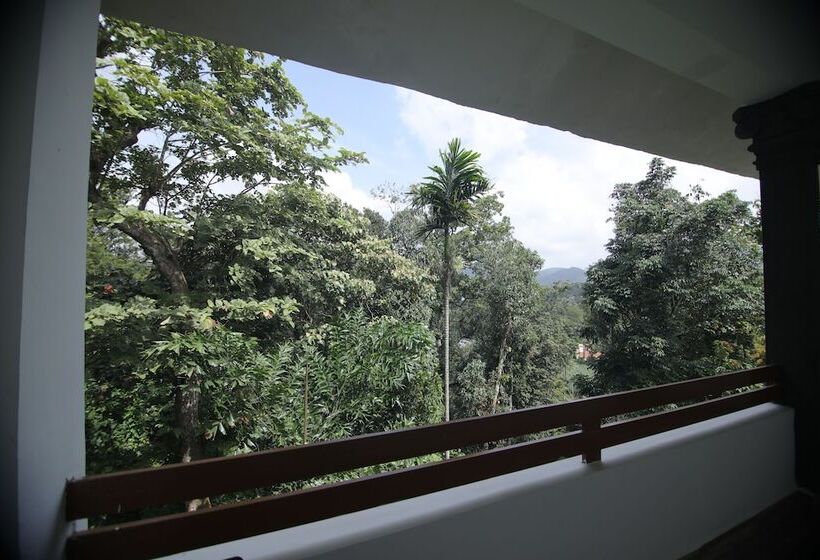 فندق Periyarmountainpalace
