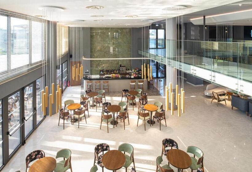 Hotel Portes Lithos Luxury Resort