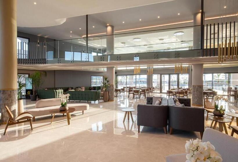 Hotel Portes Lithos Luxury Resort