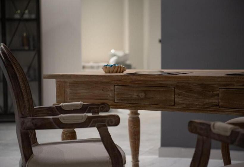 Hotel Portes Lithos Luxury Resort