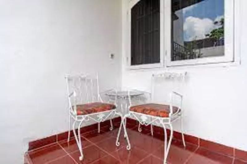 ホテル Raz House By Oyo Rooms