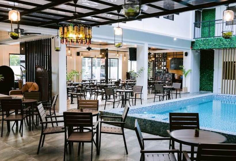 Surestay Plus Hotel By Best Western Ac Luxe Angeles City