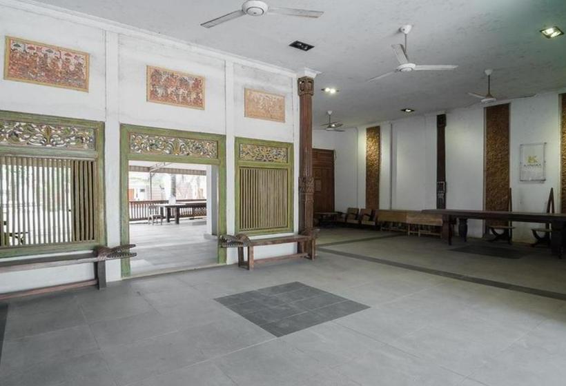 פנסיון Reddoorz Near Pantai Coastarina Batam