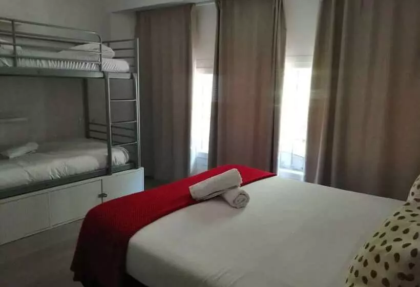 Isa Sevilla Suites