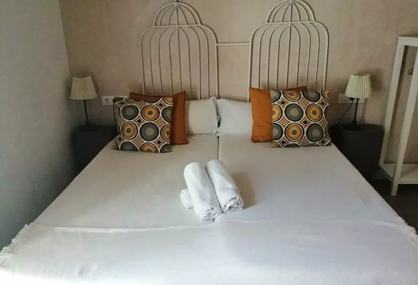 Isa Sevilla Suites