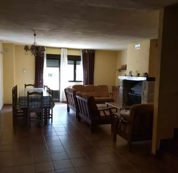 Viv. De Uso Turístico Fuente El Tejo   Casa Ana