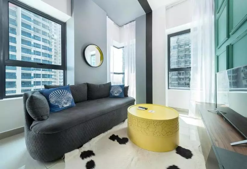 Arte Plus By Oyo Rooms