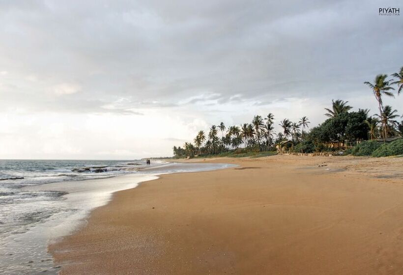 호텔 Ayana Beach Resort