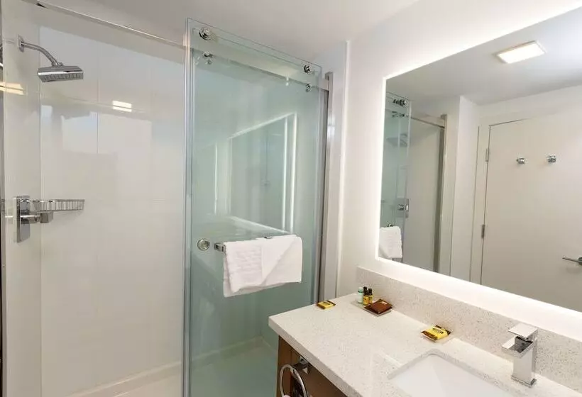 هتل Executive Residency By Best Western Calgary City View North