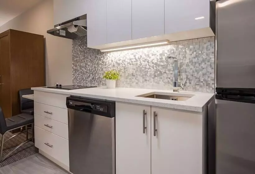 هتل Executive Residency By Best Western Calgary City View North