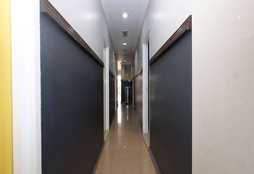 Nice Stay Hotel By Oyo Rooms