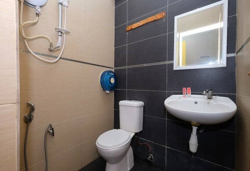 Nice Stay Hotel By Oyo Rooms