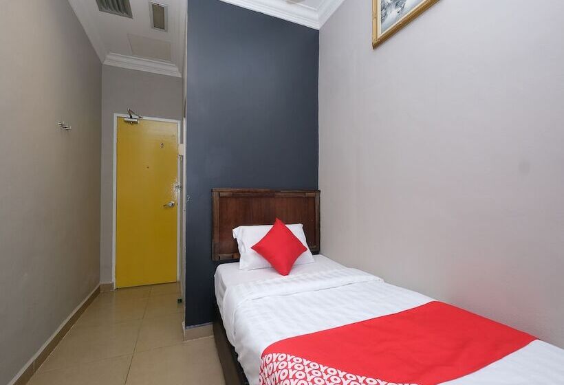 Nice Stay Hotel By Oyo Rooms