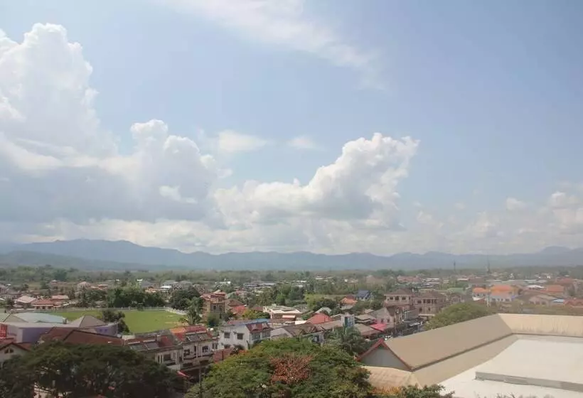 Royal Hotel Luang Namtha   Huang Ching