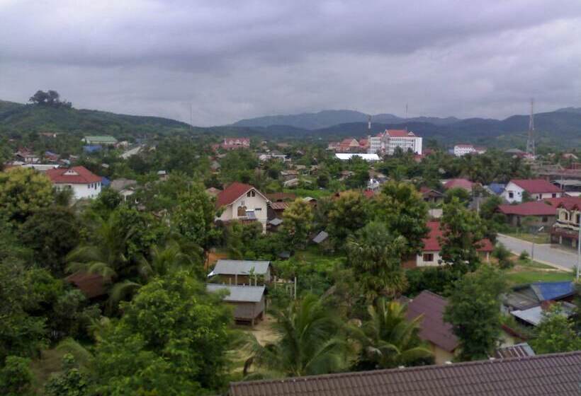 Royal Hotel Luang Namtha   Huang Ching