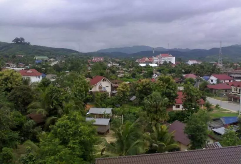 Royal Hotel Luang Namtha   Huang Ching