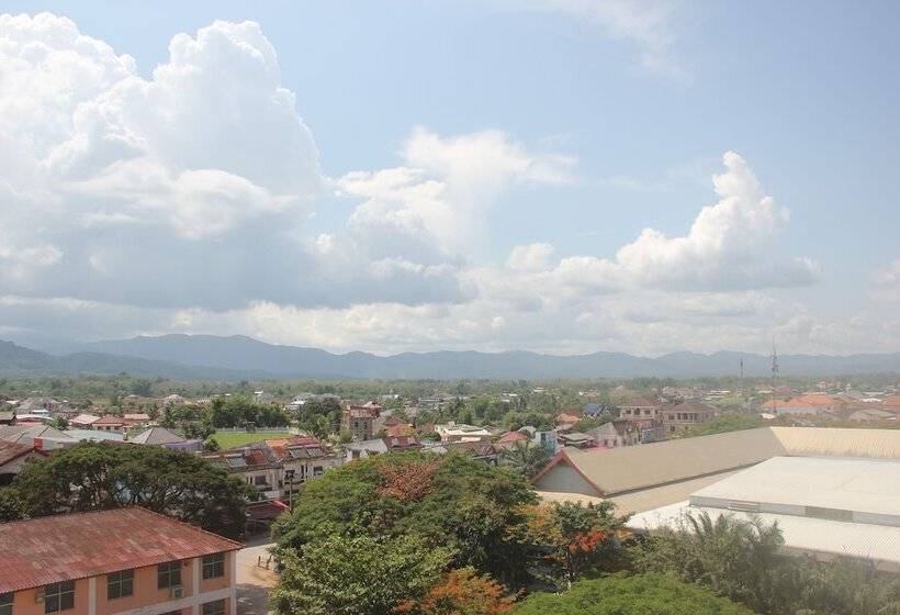 Royal Hotel Luang Namtha   Huang Ching