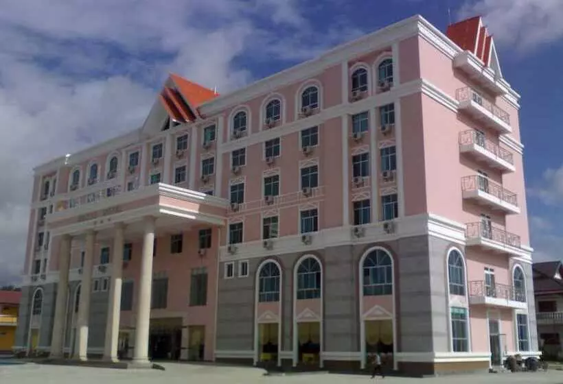 Royal Hotel Luang Namtha   Huang Ching