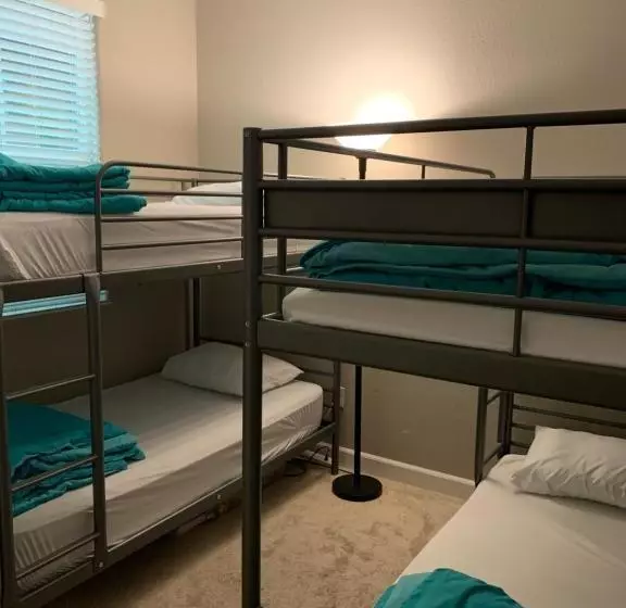 Retkeilymaja Dc Crashpad