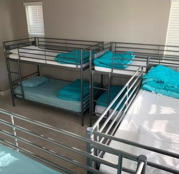 Retkeilymaja Dc Crashpad