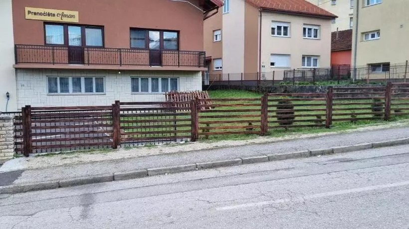 هاستل Prenoćište Sobe Rooms Aman