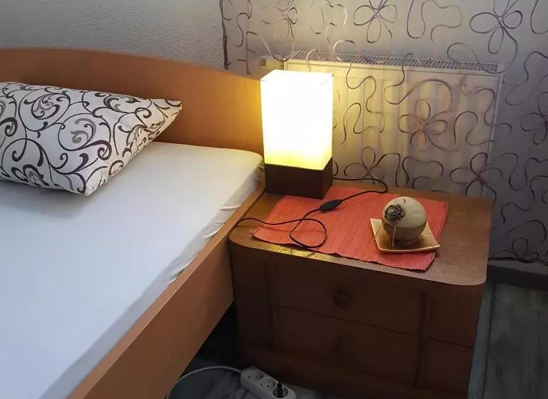 هاستل Prenoćište Sobe Rooms Aman