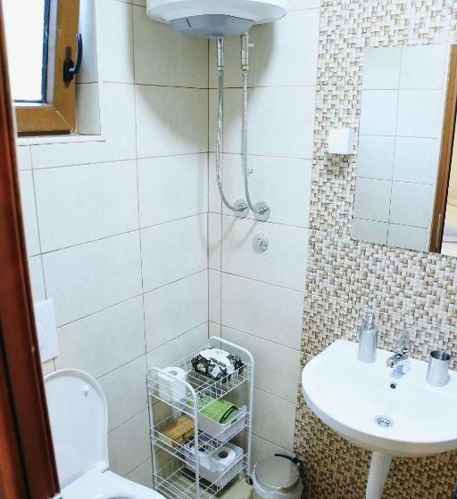 تختخواب و صبحانه Donkey Farm Martinici Farma Magaraca Martinici