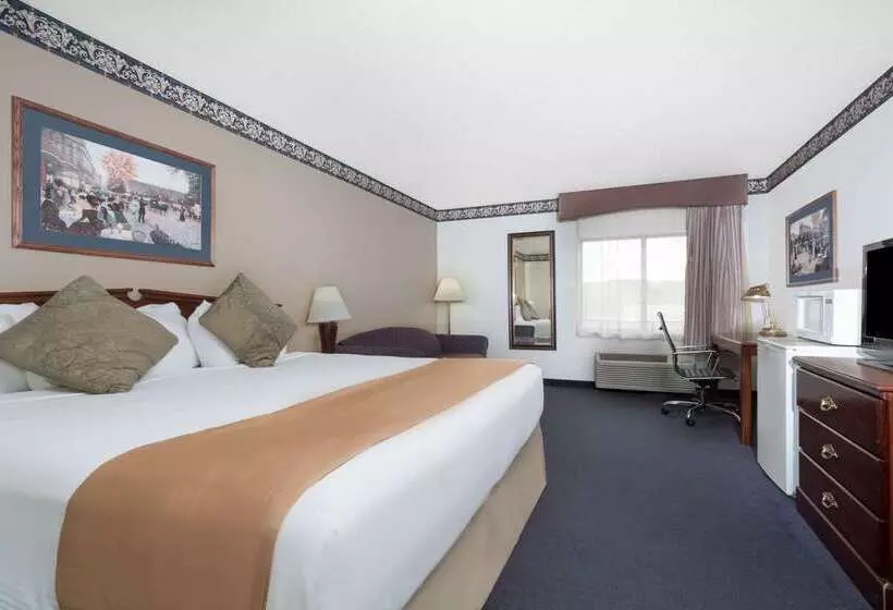 هتل Baymont By Wyndham La Crosse/onalaska