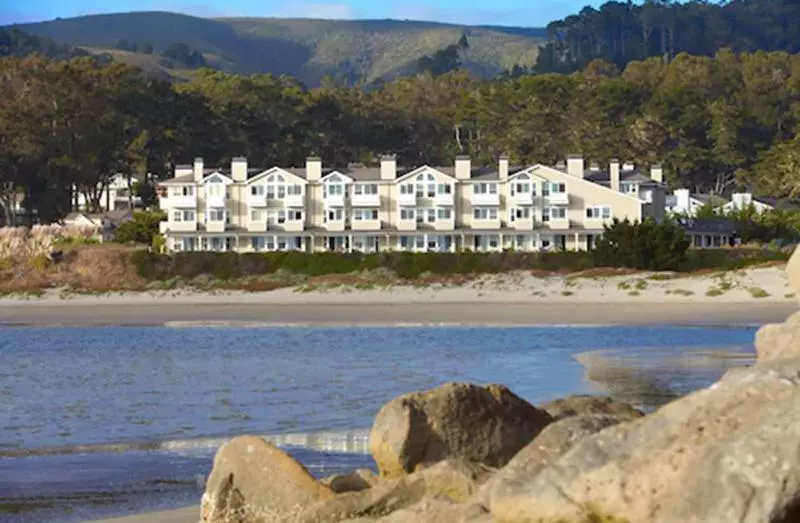 ホテル Beach House Half Moon Bay