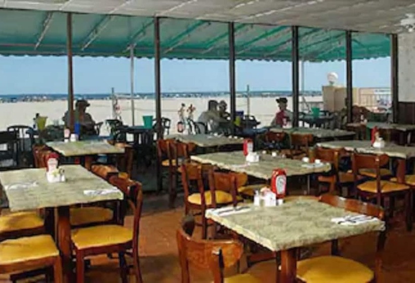 فندق Beau Rivage Beach Resort