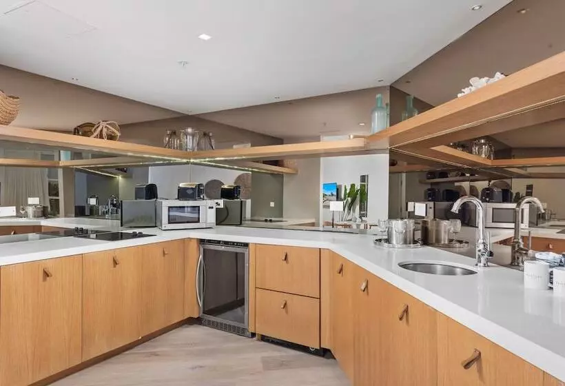 Bentley Hotel South Beach