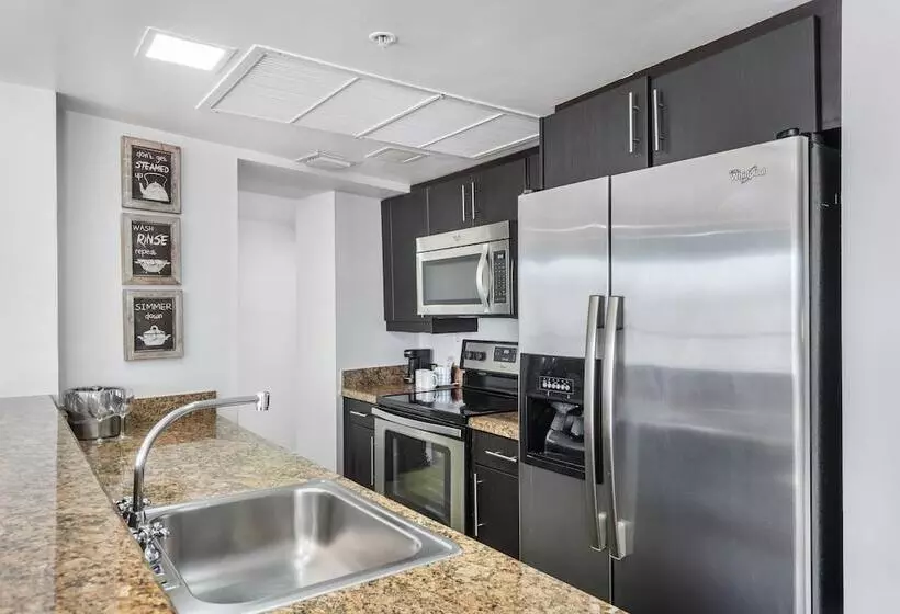 Bentley Hotel South Beach