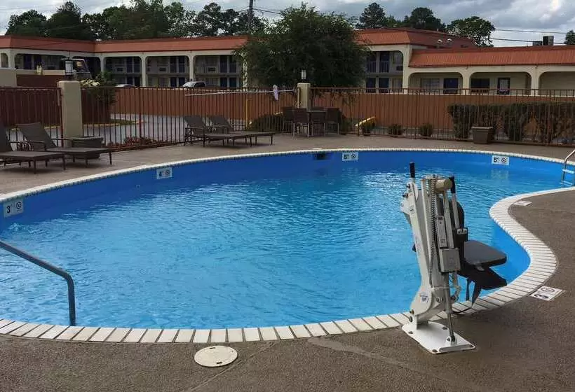 هتل Best Western Airport Inn