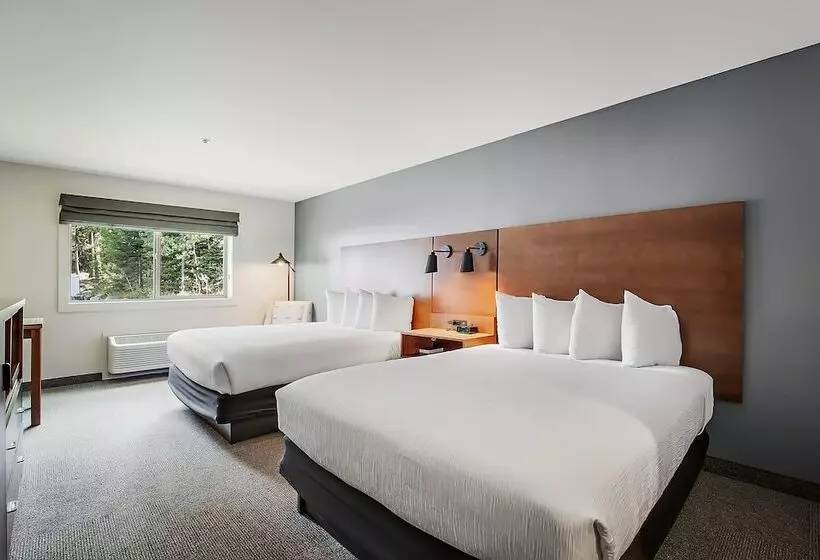 בית מלון כפרי Third Street Inn