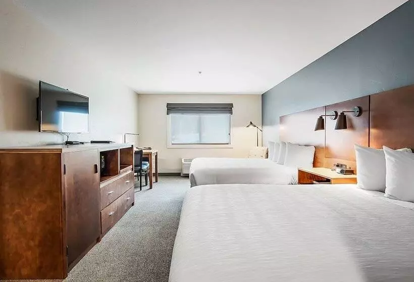 בית מלון כפרי Third Street Inn