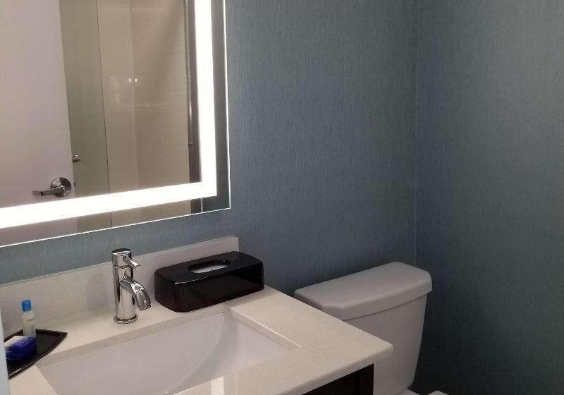 Отель Best Western Plus Chelmsford Inn