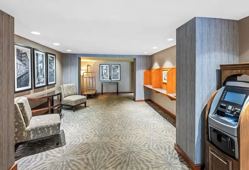 ホテル Best Western Plus Chelmsford Inn