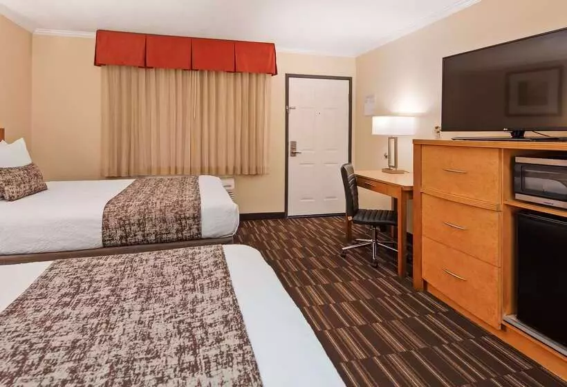 Отель Best Western Plus Ontario Airport & Convention Center
