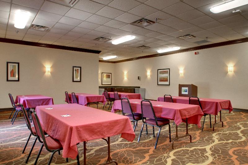 Holiday Inn Express Hotel Fort Campbell Oak Grove, An Ihg