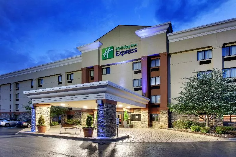 Holiday Inn Express Hotel Fort Campbell Oak Grove, An Ihg