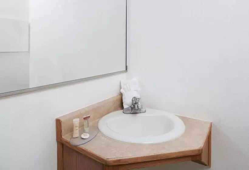 ホテル Howard Johnson By Wyndham Boise