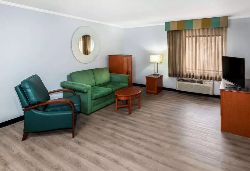 酒店 La Quinta Inn Birmingham Inverness