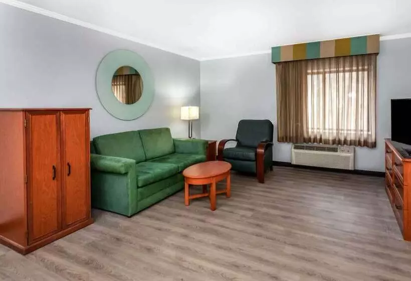 酒店 La Quinta Inn Birmingham Inverness