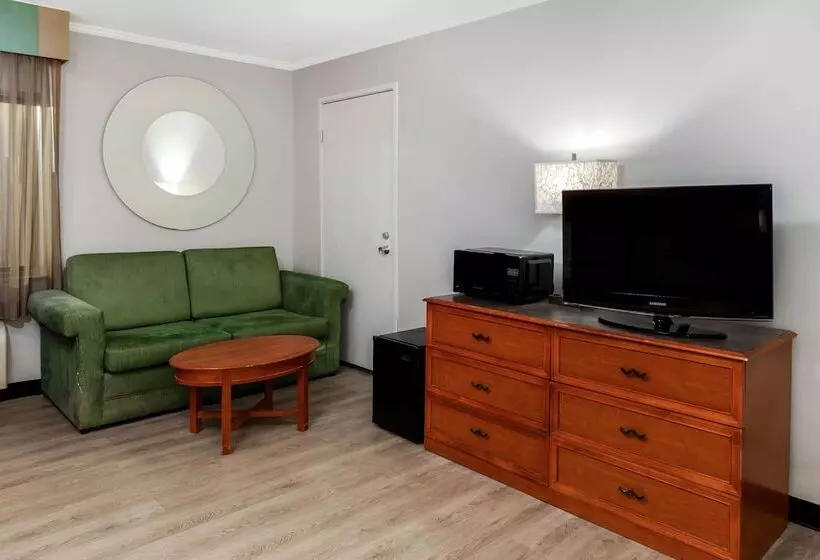 酒店 La Quinta Inn Birmingham Inverness