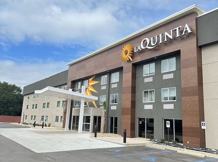 酒店 La Quinta Inn By Wyndham Columbia Ne Fort Jackson