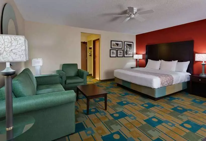 هتل La Quinta By Wyndham Plattsburgh