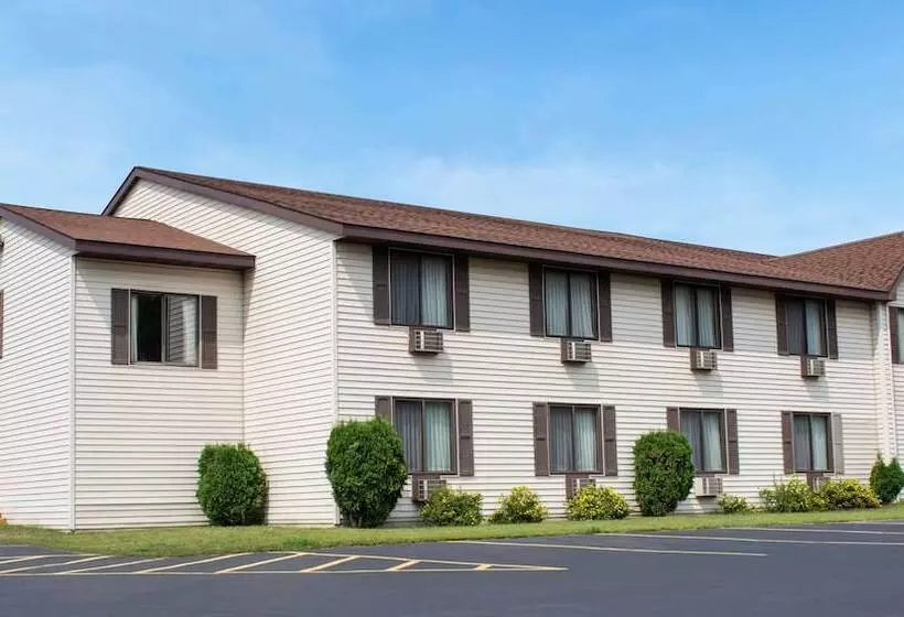 Magnuson Hotel Country Inn