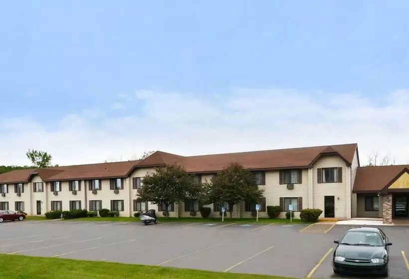 Magnuson Hotel Country Inn